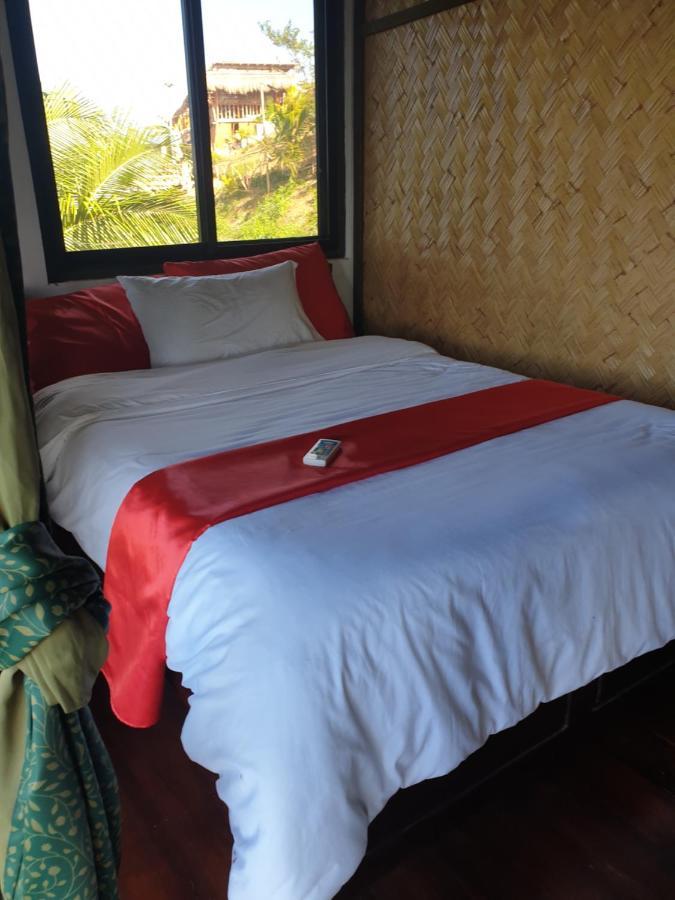 Miley Lodging Restobar New Busuanga Exterior photo